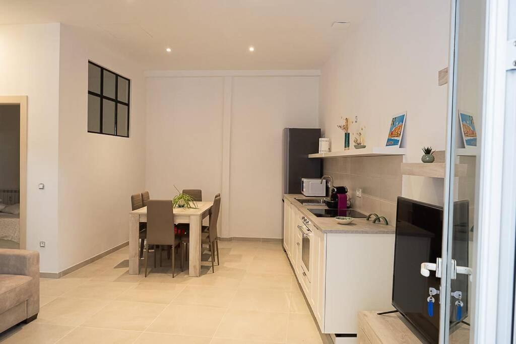 Apartment Casa Al Mare A A 100 Metri Dalla